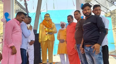 कैबिनेट मंत्री स्वामी यतीश्वरानंद