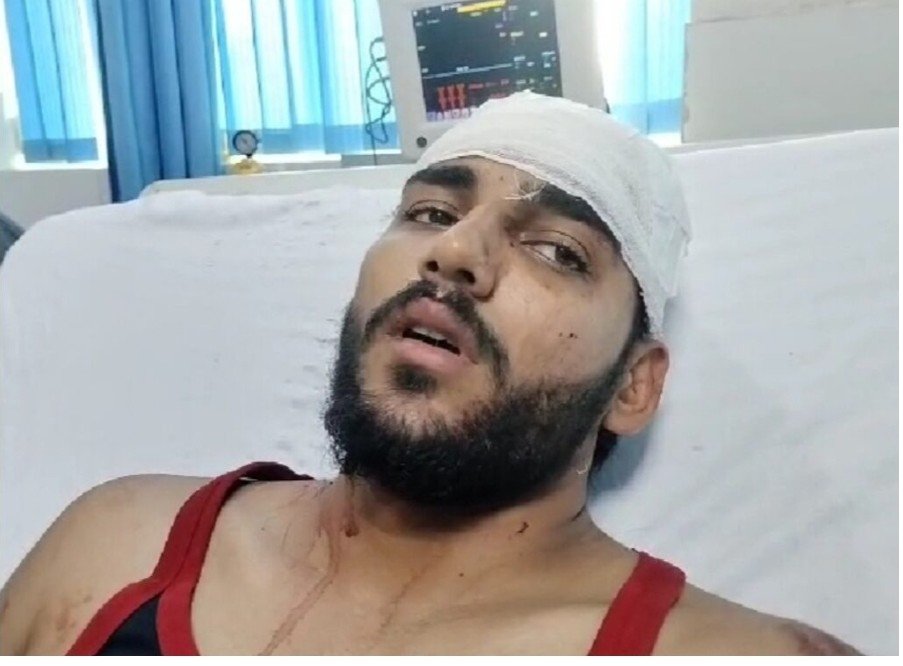 घायल छात्र मलिक