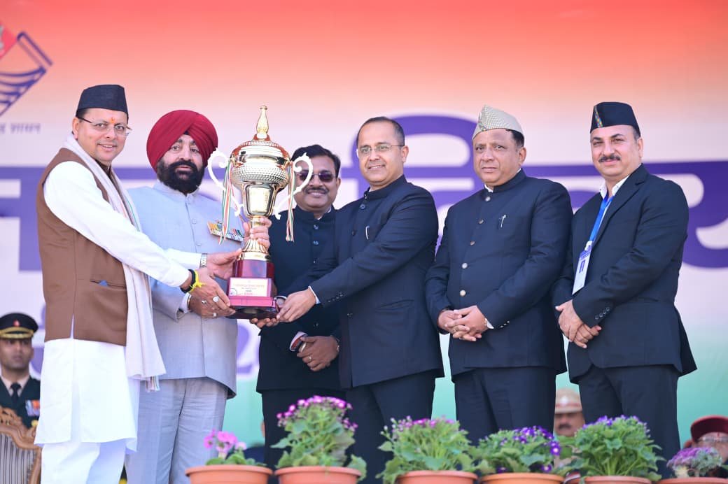 गणतंत्र दिवस के राज्य स्तरीय समारोह में सूचना विभाग की झांकी ने लगातार तीसरी बार प्राप्त किया प्रथम स्थान, झांकी में धार्मिक यात्राओं को दर्शाया