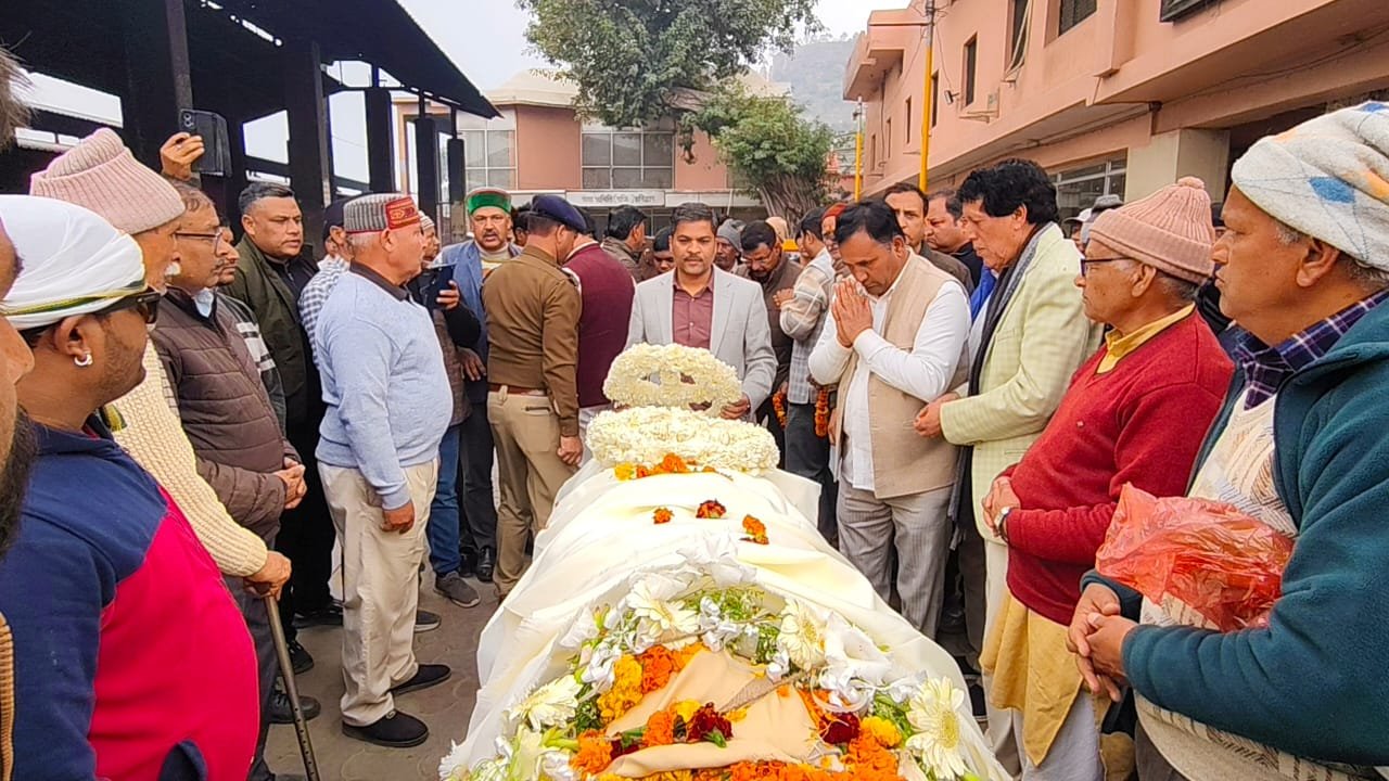 तीन बार विधायक रहे नेगी का निधन, राजकीय सम्मान के साथ खड़खड़ी शमशान घाट पर किया गया दाह संस्कार, मुख्यमंत्री पुष्कर सिंह धामी ने जताया शोक