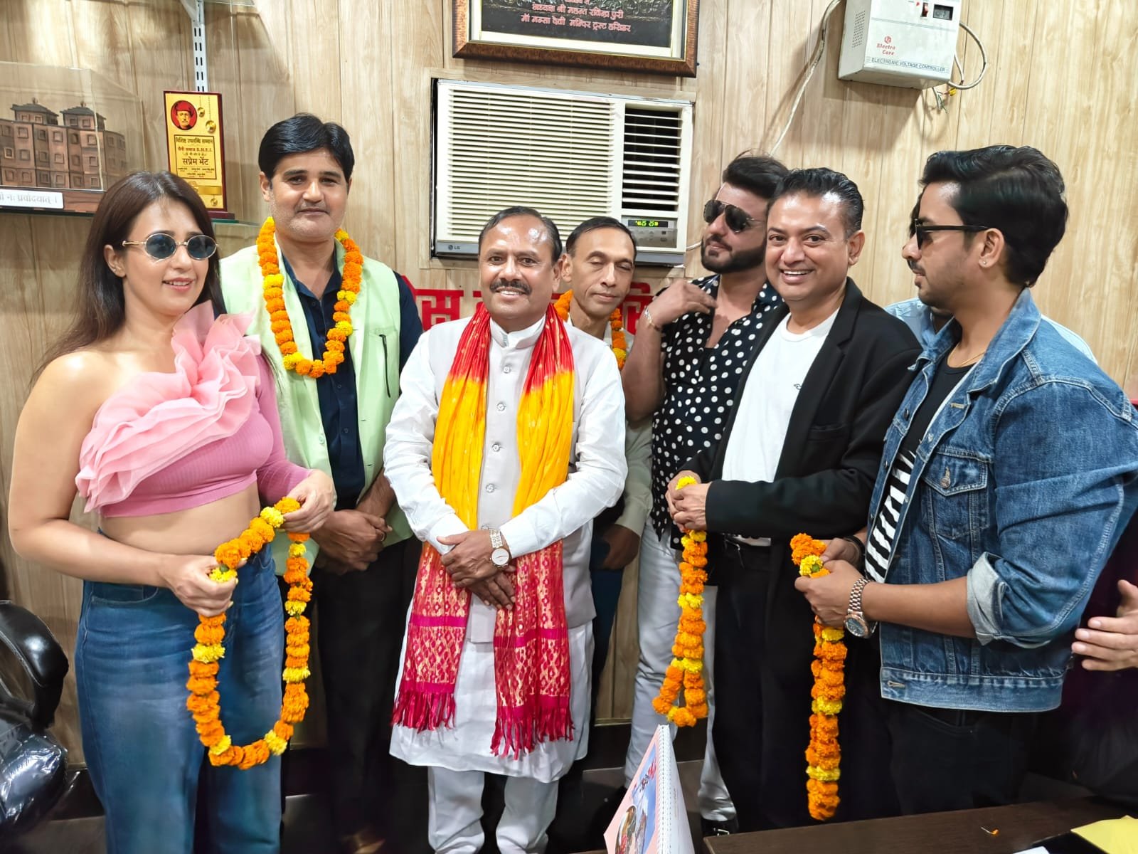 उत्तराखंड में बनी फिल्म ‘पंख होते तो उड़ जाते’ रिलीज, मुख्यमंत्री पुष्कर सिंह धामी उत्तराखंड में फिल्म निर्माण को दे रहे बढ़ावा: सैम पटेल