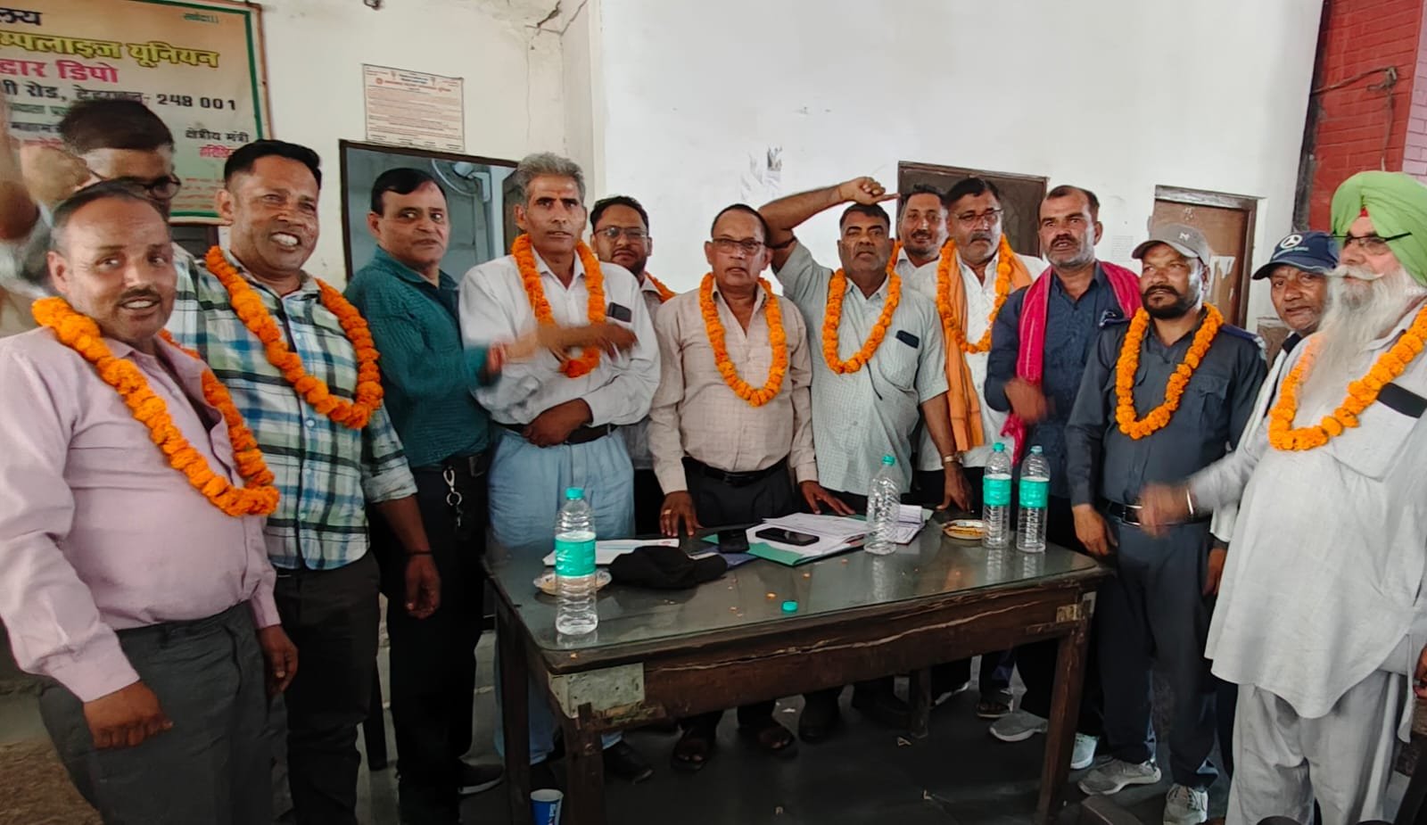 नवनिर्वाचित अध्यक्ष लोकेंद्र ने डिपो के पास डग्गामार वाहनों पर प्रतिबंध लगाने की उठाई मांग, उत्तराखंड रोडवेज इम्पलाइज यूनियन के हुए चुनाव