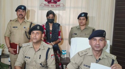 देहरादून में हुए हत्याकांड में 25 हजार की इनामी आरोपी जोया गिरफ्तार, सौतेले भाई ने प्रॉपर्टी विवाद में सुपारी देकर कराई थी हत्या