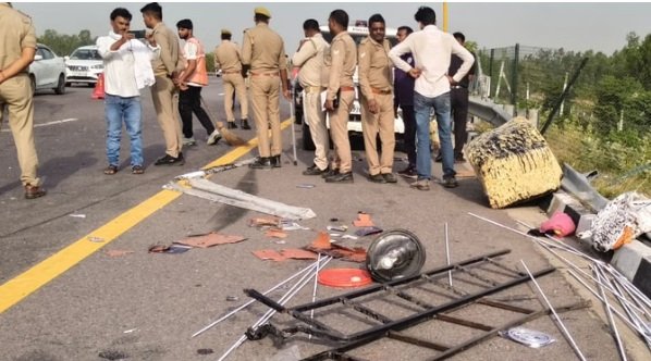 सब—इंस्पेक्टर समेत सात यात्रियों की सड़क हादसे में दर्दनाक मौत, स्लीपर बस में सवार थे 51 यात्री, इस कारण हुआ हादसा