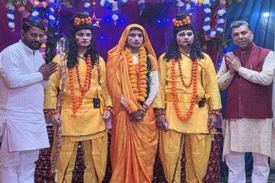 श्री राम इमाम-ए-हिंद, देशवासियों को उनके किरदार पर जीना चाहिए: राव अफाक, हर साल रामलीलाओं के मंच पर जाते हैं आफाक